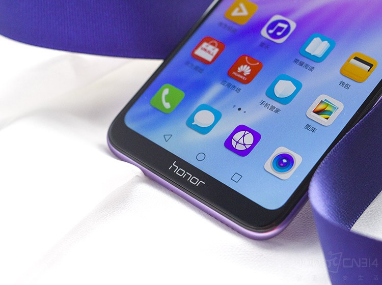 ��Ļ���棬��ҫ����8C��֧�ֵ¹�����T&Uuml;V��֤����ģʽ���ǳ��ʺ��û��ۿ���Ƶ���Ķ��鼮����Ѷ��