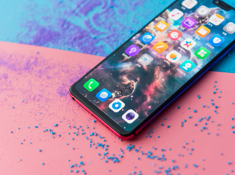 ����ȫ����Ƶ�UI����ֽ��������Ļ��˲��ֻ���þ��������ݡ�