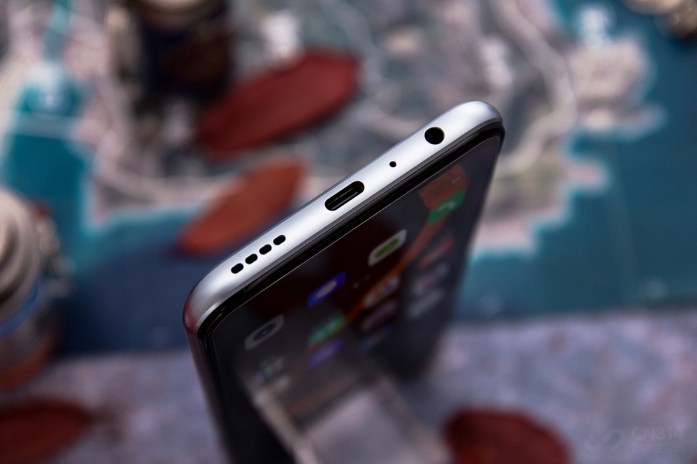 ٿײϤӣ3.5mmסͨ˷硢USB Type-Cӿڡ3.5mmױסˣȷյĶ˵ûбҪʹ׸תˡ