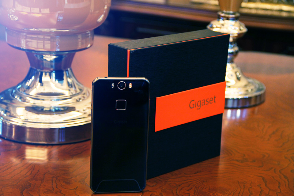 ��������ͷ��˫ɫ��LED����������ʴ������������룬�����������ƣ�Ӧ�ûᲩ�ò��١�ǿ��֢�������