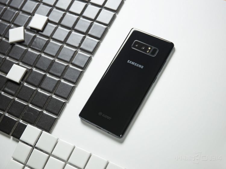 ���������ߺͻ���Ļ�����Ϊ�û��ṩ���ʵ��ճָС�