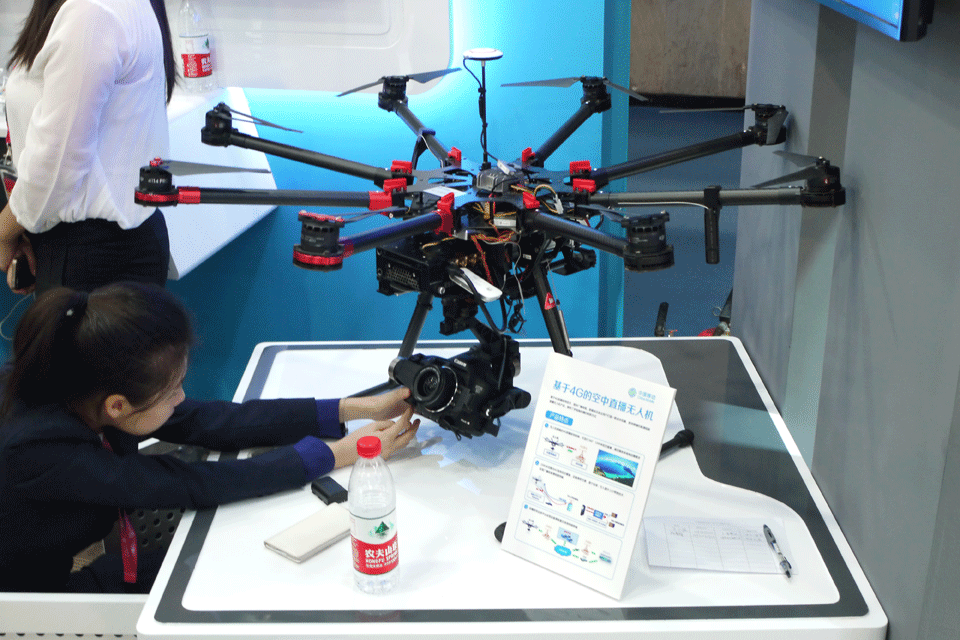 �ƶ�չ����չʾ�˻����ƶ�4G�����ĺ��Ĳ�Ʒ������������