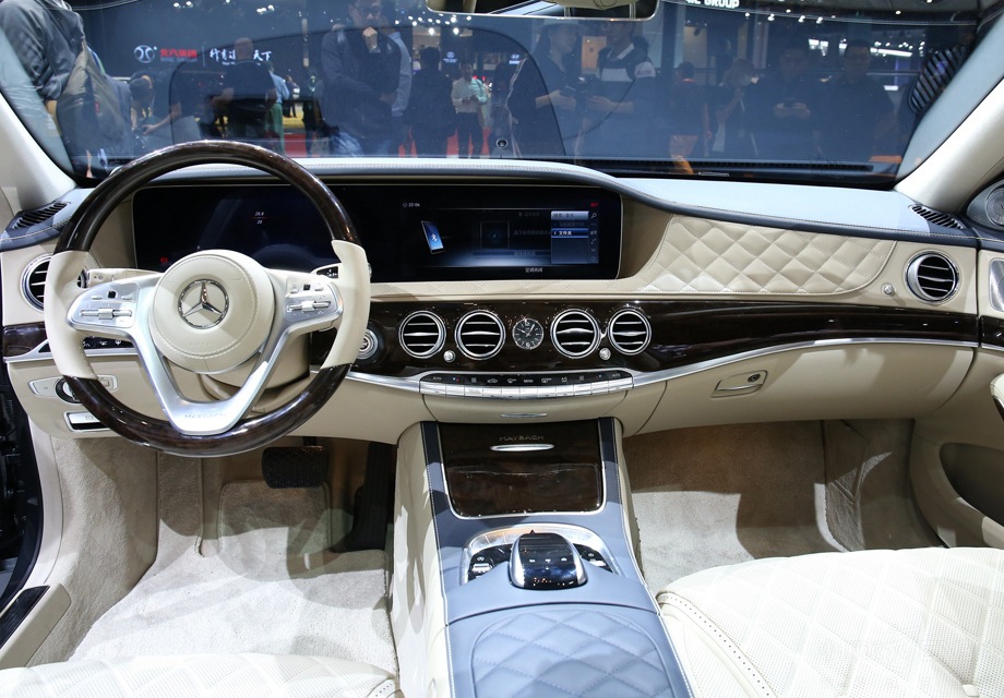 ӵ��84��LED���ݣ��ɸ��ݳ����仯��������ÿ��������ȫ�µ�LED���е�����Ҳ���߱�ʶ�ȡ�