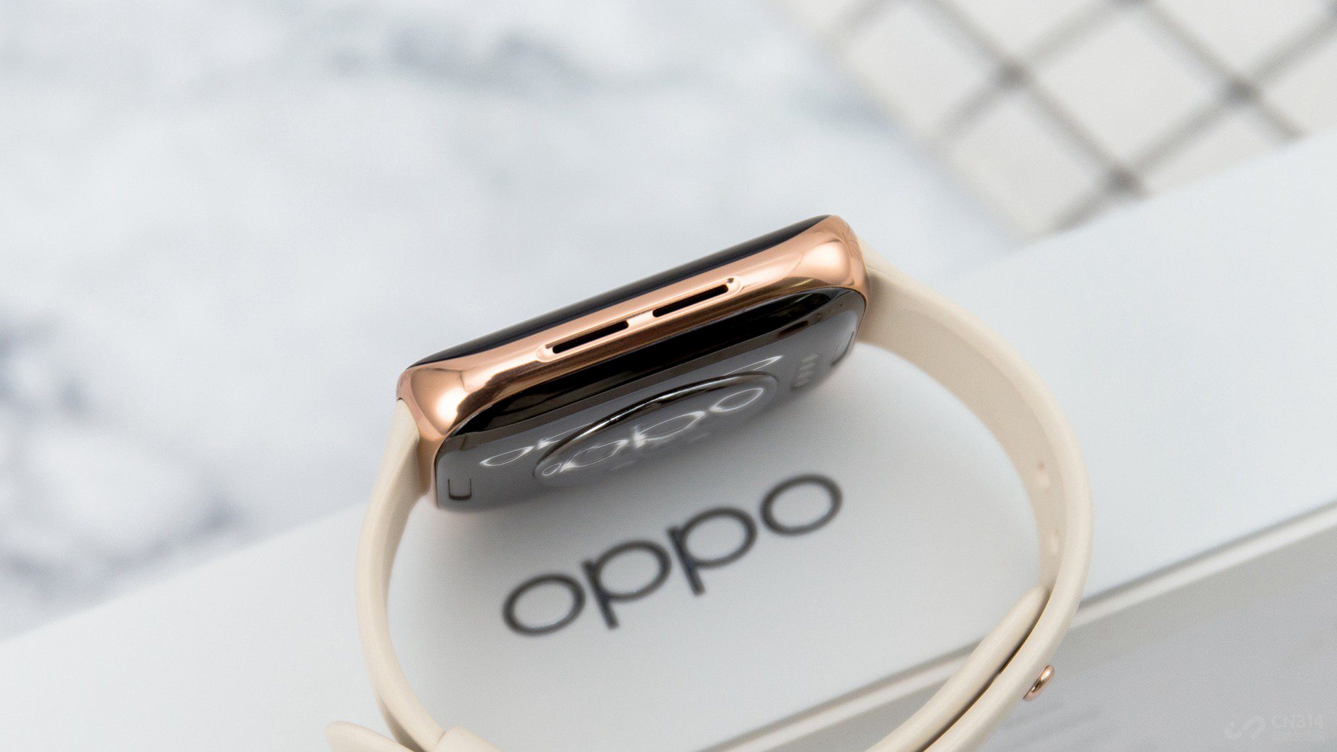 һûǿOPPO Watchֵģ϶ҪֻСһЩΪһֱΪṩӡϢʾȵȹܣСĿռһʵѾȫˡ