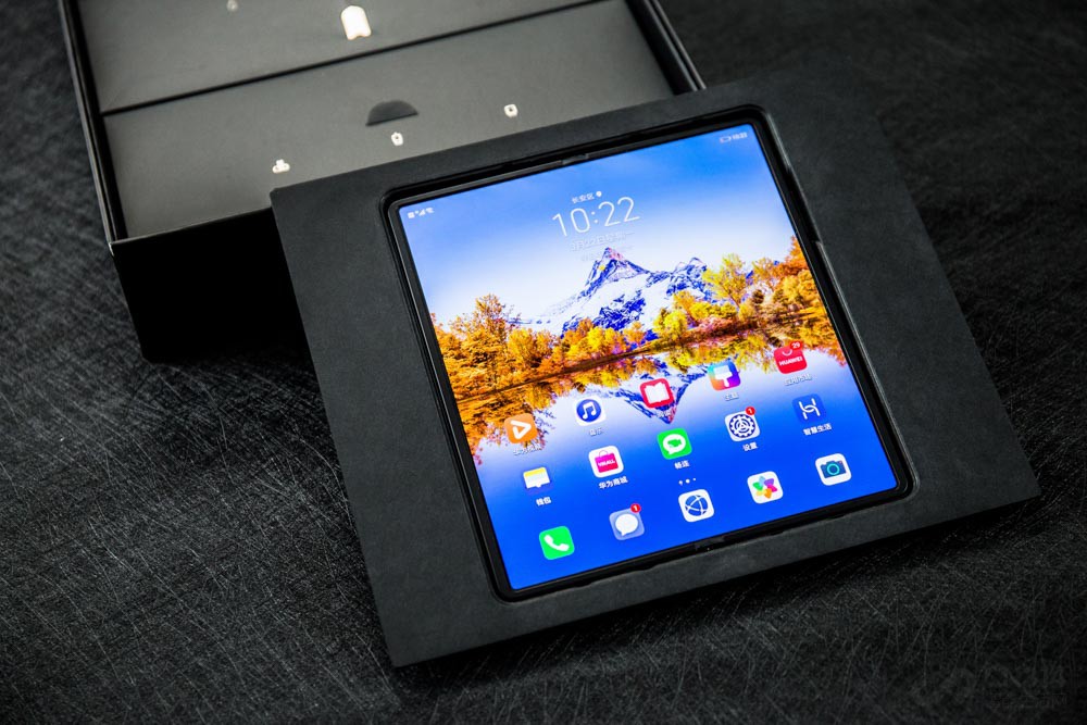 Ȼ۵ֻ̽׶ΣΪ⼸һֱڸ۵ֻƷҲǳ𱬣ÿ귢һܶ˳ΪƲƷ귢ĻΪMate X2ƾе˫ˮν˫Шһʵ޷۵ĻƽȴǻΪ۵һͻơҲѾõ»治ͨһͼú˽һ°ɡ