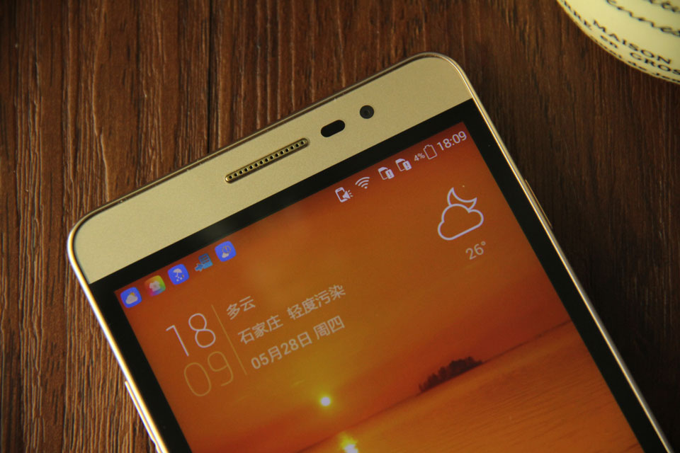 ��Ļ�Ϸ�����Ƹ�����ûʲô��ͬ��