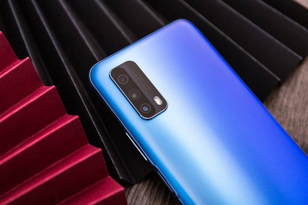 iQOO Z1xĺͷģֱУ֮ǰiQOO Z1ͷģһģԼݲ䡣