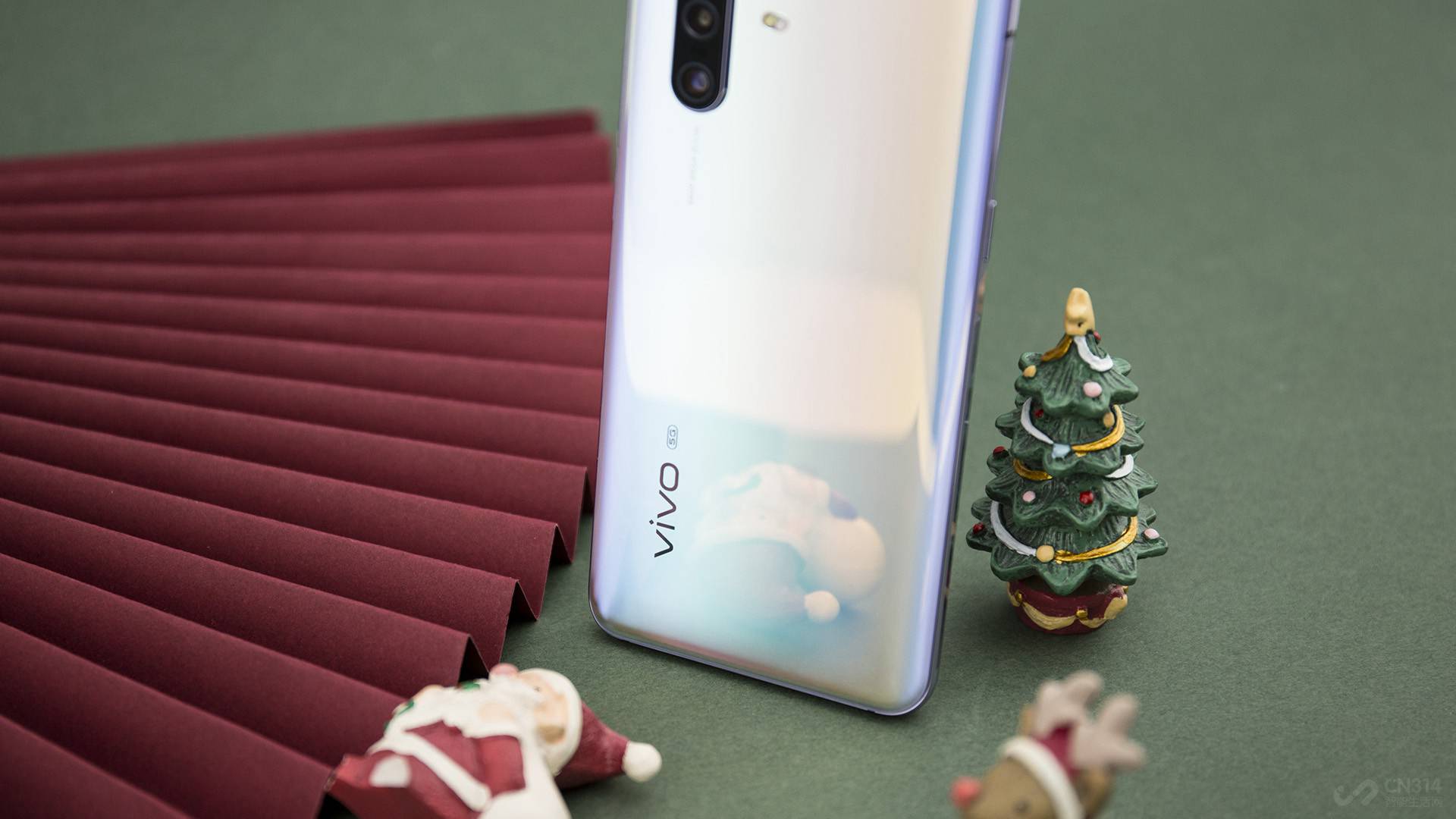 �߿������Ȼ���ڣ��������幤��ѧ������ƣ��Ȳ�Ӱ�������ԣ��ֱ�֤�ճֵ��ȶ��ԡ�