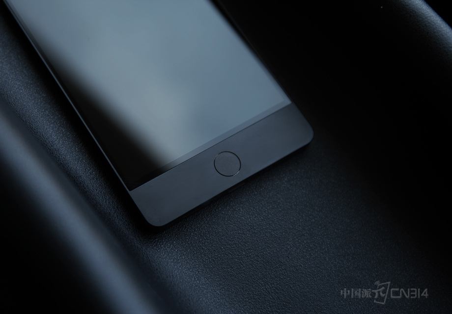 �û����������Բ��Home������ϵͳ������������ҵĹ��ܣ���סHome������������ң����������󣬾Ϳ��Խ��б��غ�����������˲�����У�����ͨ������Ҽ�¼���ֻ��С�