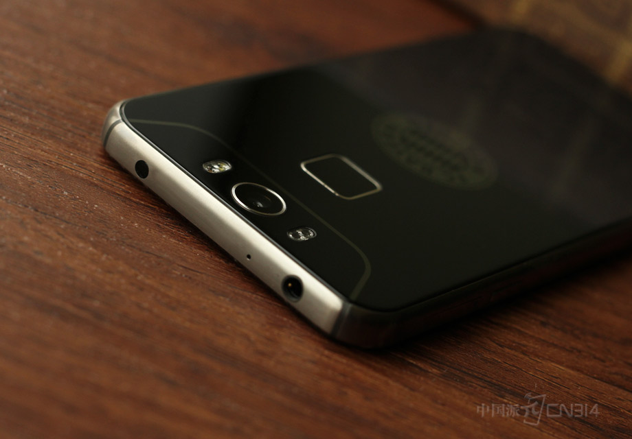 ��������Ϊ�����ӿڡ�������˷�ͺ����Ӧ����Gigaset��׶�Ʒ�ʵ�׷���ϸ�ڴ��õ��˳�����֡�