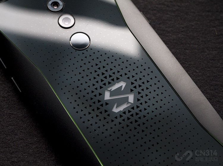 ���������ǰ�������п�Ľ�ϴ��������и���Կ���һȦ���ߣ��ڹ��߷����¿���ȥ�ǳ�Ư����