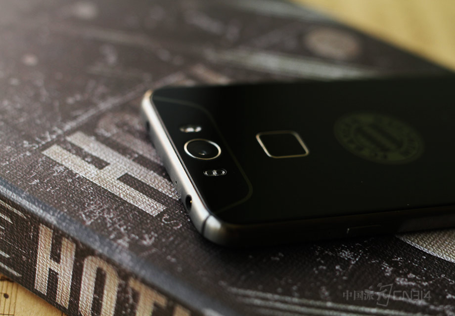 ��������Ϊ�����ӿڣ�������˷�ͺ����Ӧ���������ζ�������Ի�����Ϊң������