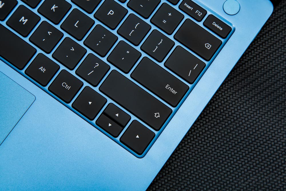 ˵Ӳãrealme BookصӢض11i5-1135G748̴߳ߵƵ4.2GHz80ִеԪXe G7ԿȻҲܵö3AӦճİ칫Ǻġ