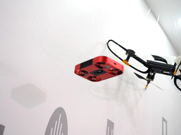 �������Ĳ������̣�Ҳ�ǳ��򵥡���������ƽ�������ģ���������󣬸��ܵ�������������ת�������ķ磬���������һ�ף��������Զ������һ���ĸ߶ȣ�����ͣ��