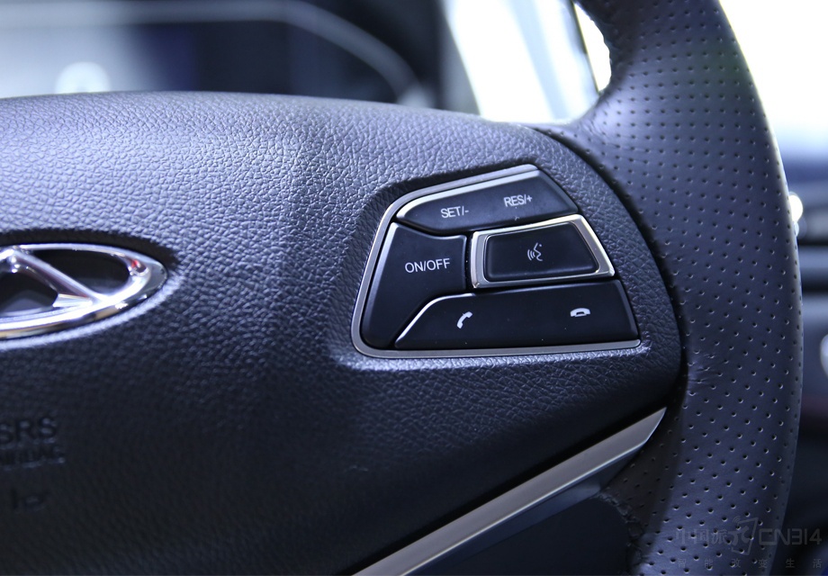 ���⣬�³������ṩȫ��������ɫ��ѡ��