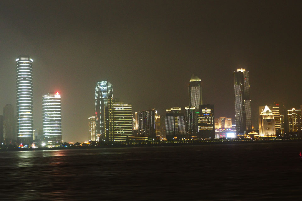 �������ϡ���¥���£�10��22�������ϲ�һ�����������ƹ���ɹ��걨������ཨ������̶��������㼪��˹��¼����һ���ٵĻ���Ƕ��ϲ���һ�����������������̵Ŀ϶���Ҳ��־���ϲ�����ҵ������������������ߴ��ϡ��ˡ�