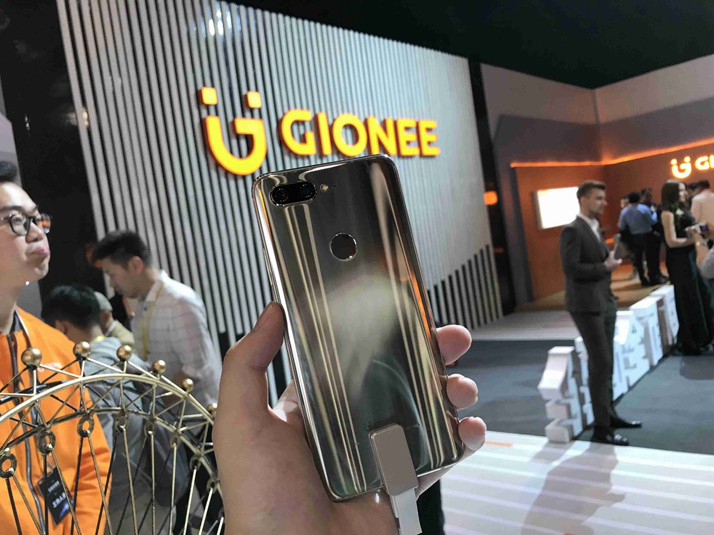 ���⣬�������״���S11S�м����˶���֧����ȫ����оƬ���ֻ��������п����ֻ����ǹ�����������������Ⱥ���ƶ���ȫ֧������