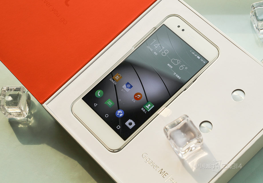 �ҵ��ֻ������һ�㱣��Ĥ��������ںڿƼ�-�Ǵ����մ���Ͳ�����������޿������ǳ�Ư����