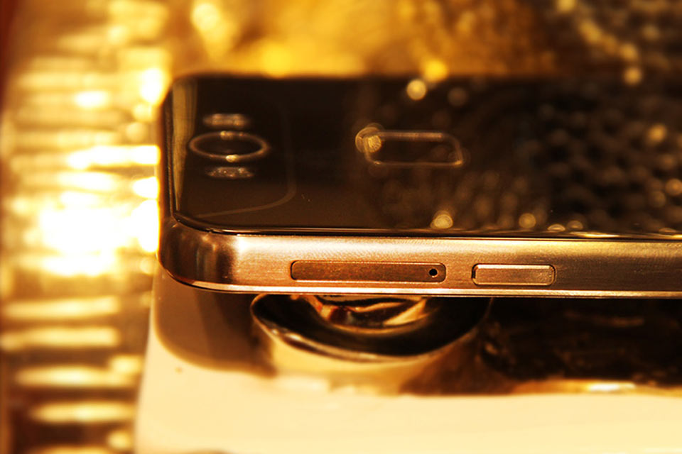 �Ҳ��п�ΪSIM���ۺ͵�Դ����