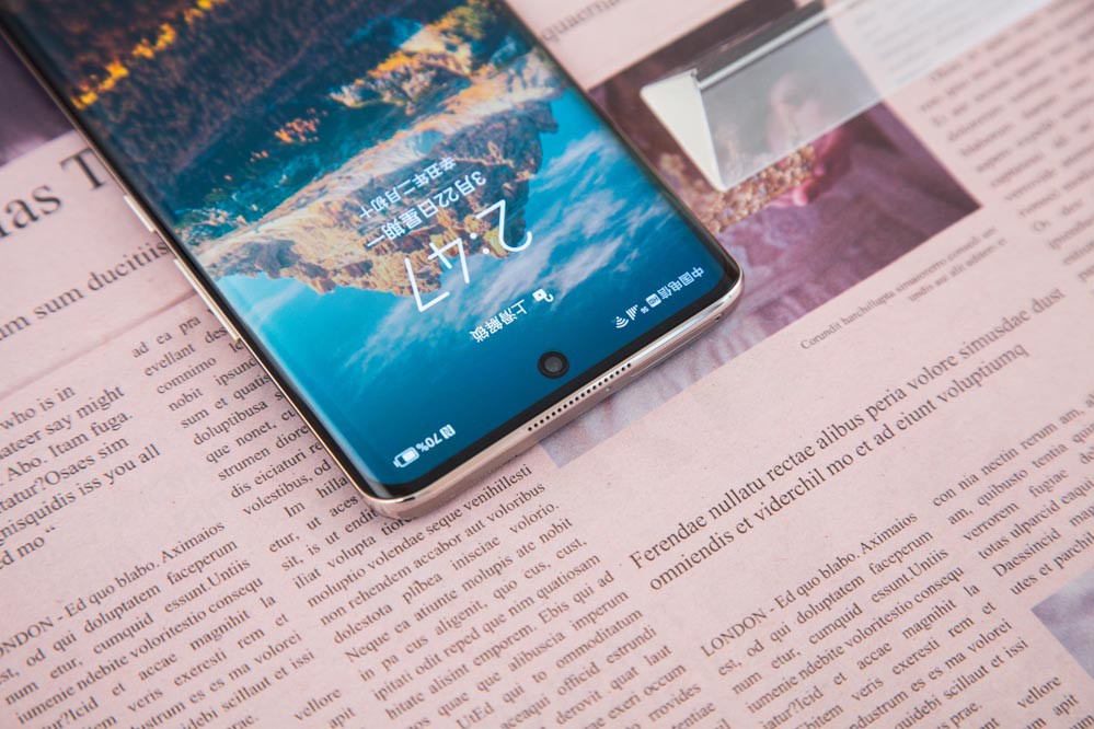 ҫV40ݰҫĵڶƷλжˣ콢֮ǰһɡƷ»ϷܣᱡĻٵĳɫӰϵͳ,׷ᱡơֵģҲǲѡ