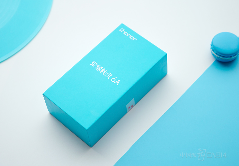 ��ҫ����ϵ�������ͽ���5��23�����磬��ҫ����6A��ʽ���࣬����һ�ᡰ�ഺ��Ҫ�����桱���������ֻ��ٶ��Գ����г�ƽ��ˮƽ��Ʒ�ʳ�Ϊ�ܶ������˹�ע�Ľ��㡣