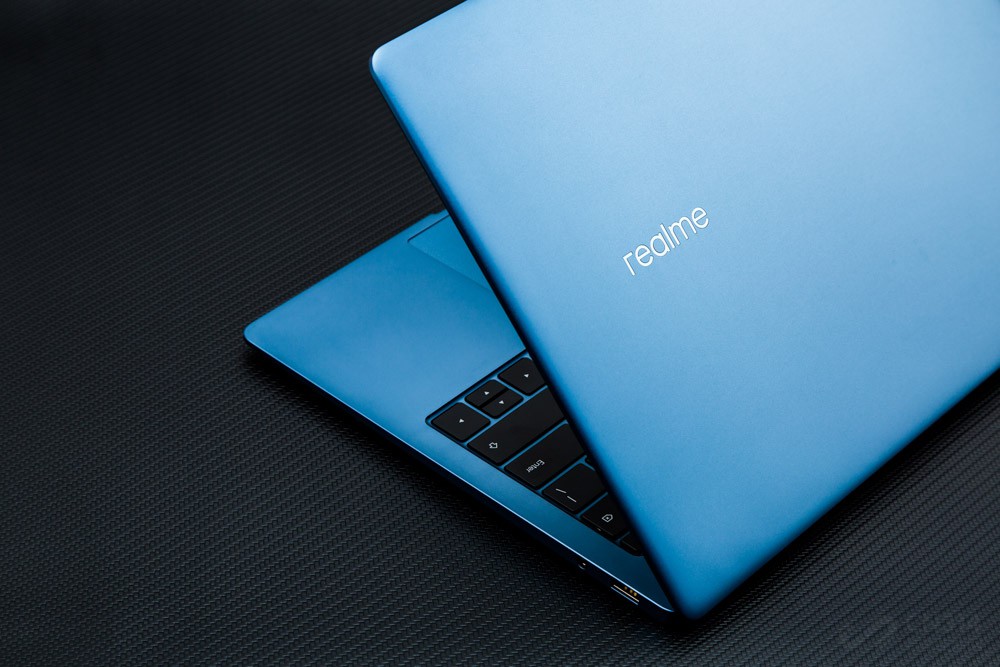 Ϊᱡͱʵ磬һҪеġrealme BookϽʵĻACD涼ӵϽʣټڲܵĳɫƱ֤ļ̣ͬʱ󻯽˺15mmµĺȡ1.4kgڵrealme Bookҵڿơˡ