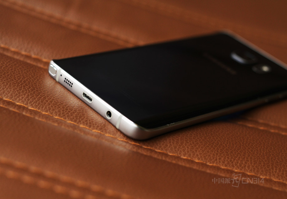 ��3.5mm������������ڻ����ײ������ﻹ��������������������ڱ����������ڵ��ĸ��ʸ��ͣ������������д�����