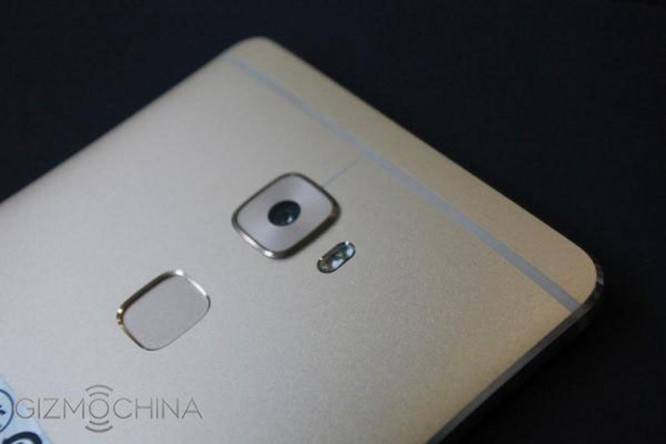 ��ΪMate S���濴��Ҳ����������Ŀ�����ı߿��խ������Ļ�Ŀ������Χ�Ӵ��ˡ�ͬʱ��������Ļ�·�Ҳ��������������ݵĻ�Ϊlogo��