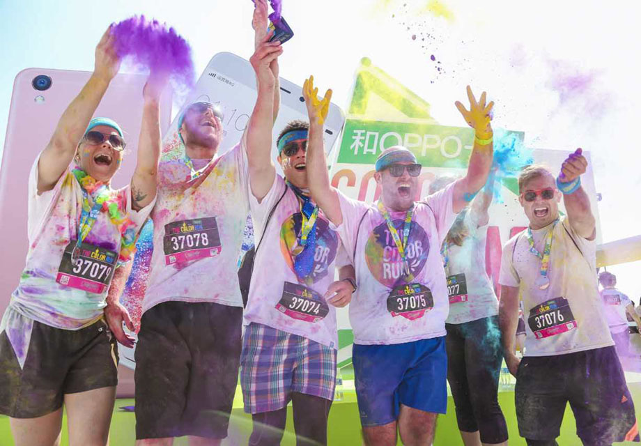 ���ƶ�����ʱ�����ִ������˱��Խ��Խ��լ���͡����ҡ��������ж���˵�������5���ӣ�ȴ�Ҳ����Ǹ�����ͨ��2Сʱ���ˡ����� OPPO ��ϣ��ͨ�� Color Run ���ֻ��Ϊ�������ṩһ���罻��̨�������������߳�ȥ����ɫ�ʰ�쵵��ܵ��Ͻύ�������ѡ�չ�����ҡ�