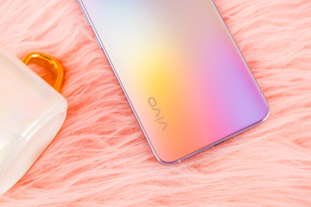 ں㷽棬vivo S96400OISڹҹϣа6400㾵ͷ800سǾͷԼ200ڰ׾ͷӰϵͳӳ£ûȫͨvivo S9ĳƬ