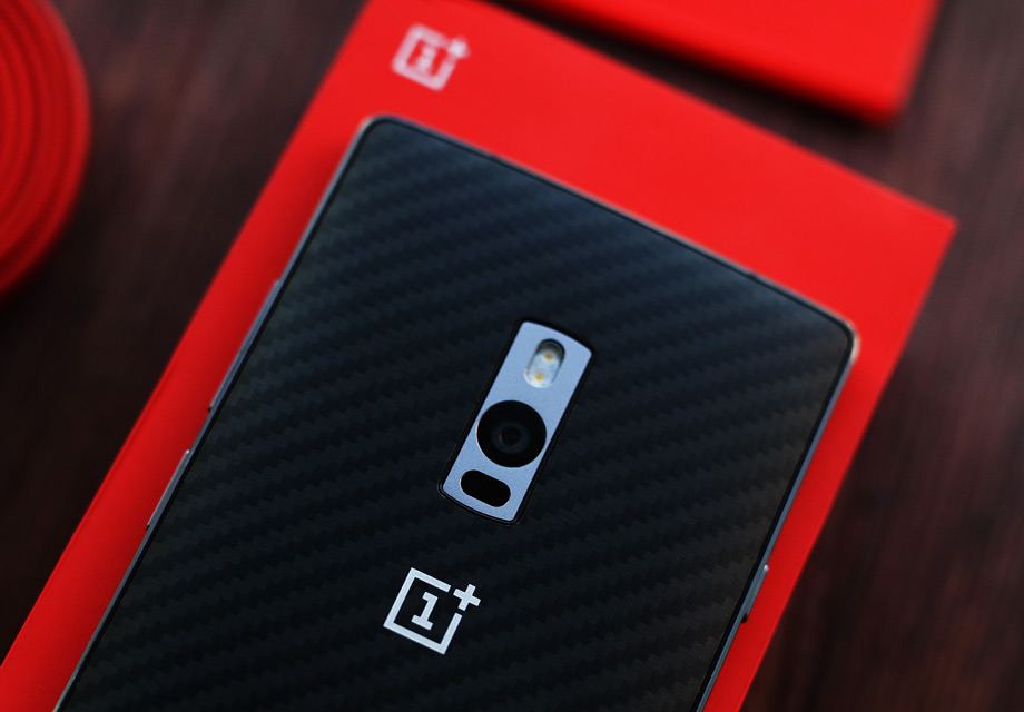 һ���ֻ�2����1300������OV�� ͷ��֧��˫��ISP��F2.0��Ȧ��OIS2.0��ѧ�����Լ����⡢�����϶Խ���