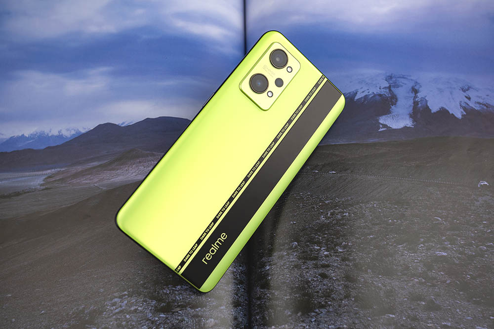 荧光撞色机能美学 真我GT Neo2黑薄荷图赏 realme,真我GT Neo2,黑薄荷