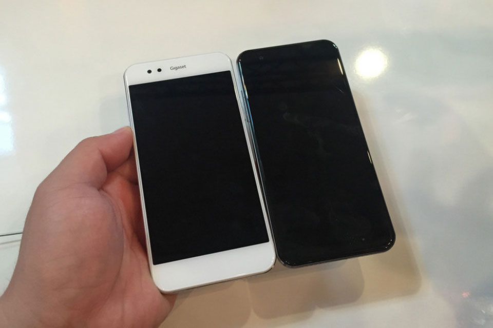 Դ�Ե¹���Gigaset��ʽ������������MEϵ�������ֻ�������Ϊ��Ҵ�������Gigaset ME pure���ֳ�ͼ�ͣ��û��ۼ�Ϊ349ŷԪ���ṩ��ɫ�Ͱ�ɫ�汾��ѡ��