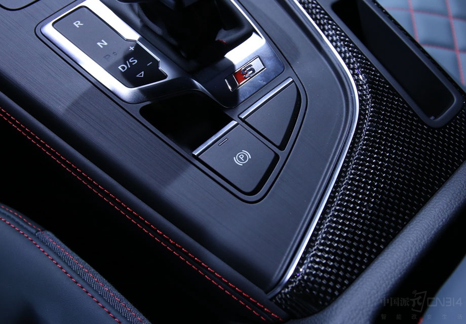 �������滻װ��һ̨ȫ�µ�3.0T V6��������