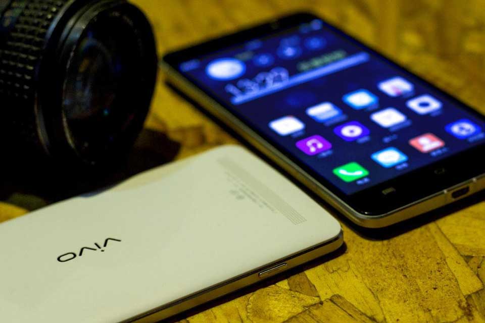 vivo Xshot֧Ŀǰҵˮ׼4KƵ¼ơʱʵֶ/ԶԽлAEܣ⻹пͷܡ¼Ƶ֮vivo XshotԴ΢ӰܣÿһλûΪԼĵݡ