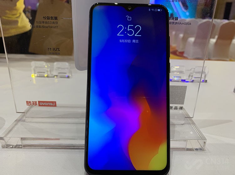 ���ܷ��棬����Z6�ഺ����ظ�ͨ����710 AIE����������������ǿ����ͼƬ����������AI����Ҳ�õ�ͻ�������������6GB�Ĵ��ڴ棬������ϷҲ�����������С�