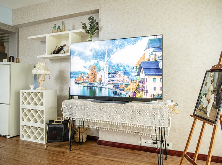 �����ں���818оƬ�������ڴ�������ȼ����Լ���ǿ��Ƶ���빦�ܣ��ڲ���4K��Ƶ��ʱ���û�ǰ�ڵȴ���ʱ�����1s���ң�����ͨ���ӵ��г�һ����2-3s��������Ƶ�����̳��֡�