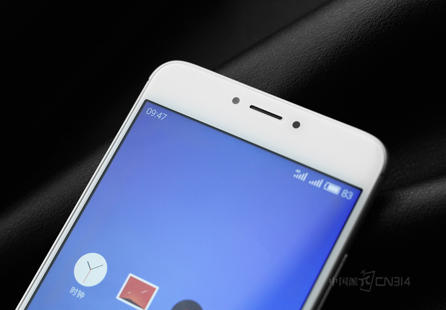 �����ϲ��ľ�ͷ�����⡢�й�Ԫ���Ĳ���׷���¶Գƣ���Ů����ʾ�ܿ���