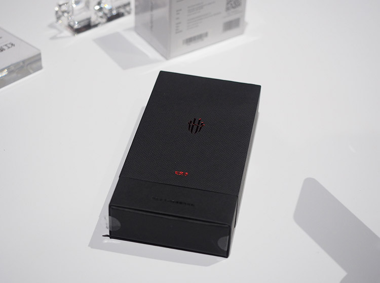 4��19����19:00��Ŭ�����ڱ����ٿ���Ʒ�����ᣬ��ʽ����Ŭ���Ǻ�ħ�羺��Ϸ�ֻ������������Ǿ�ȥ�������ֳ����������