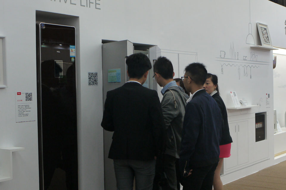 TCL�ֳ��������ܼҵ��ʹ�ú��ŵ㣬�����˲��ٲι���ע�⣬ͼ�н��ܵ���һ��ʲô�أ�����һ�����ܱ��䣬�����������ܹ���ͬ��������������ܻ������ġ�|TCL���ܼҵ�