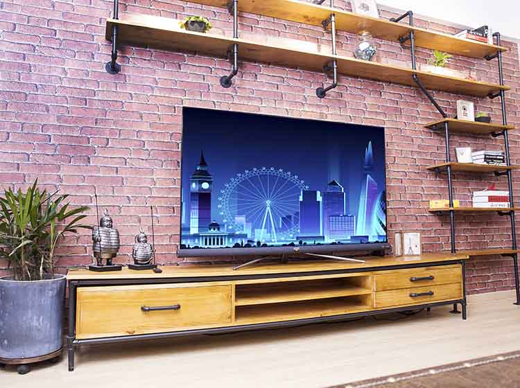 C6��������ҵ�����ĸ�ɫ��LED����Դ��ɫ�ʱ��������������ͬʱ���ܺ�Ҳ�õ�����Ч�Ŀ��ơ�