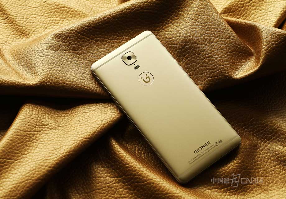 �ֻ�����Ϊ���������ʽ��ƣ����صĻ�����˿���պ���ɰ���գ������ָ�ϸ�塣