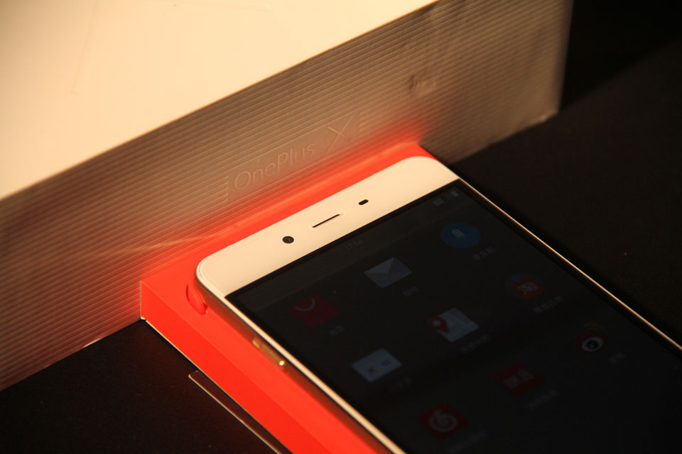 ����������������Ϊǰ������ͷ����Ͳ�͹��߾����Ӧ����