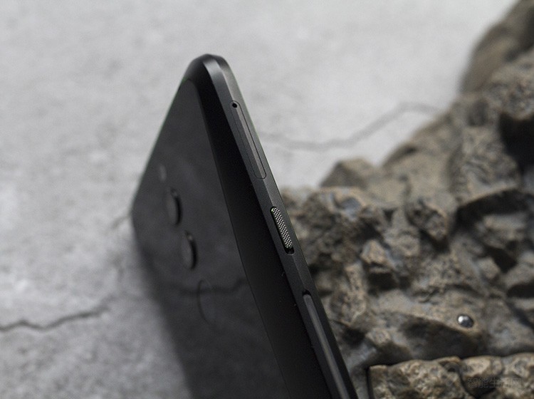 ����п��ϱ���������Shark������ģʽ�����������ܵ�ͬʱ��������ȥ���硢��Ϣ�ĸ��ţ������������Ϸ֮�С���ԭ�еġ�X�͡����ߵĻ����ϻ�ӵ��һ��������ߣ��ں����ֻ�����Ϸʱ���������ڵ����ߵ������翨�ٵ������