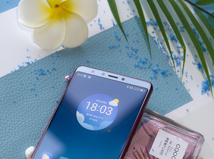 ǰ�ò�����1600������+200������˫����ϣ�֧�ָ����Ƚ���AI�������ˡ����ռ����������û������䡢�Ա𡢷��ʵ����ض�������Ч������ÿ���˵��������ڲ�ͬ��