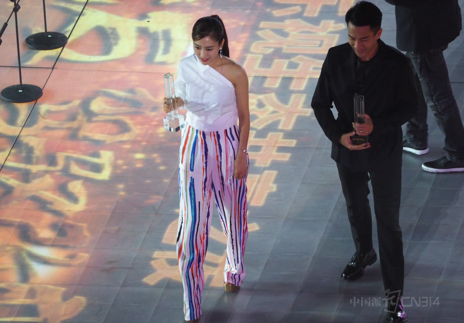 ���ӡ���̬����֮ҹ��