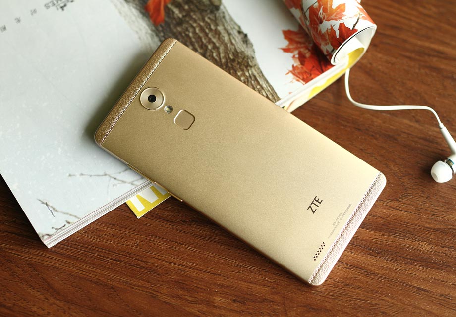 ����AXON���MAX�������������þ�Ͻ�������ʣ������մ���ɰ���մ��������бȽ�ϸ�塣��ͷ��ָ��ģ����Բ�з��������й��Ĵ�ͳ��ɫ��