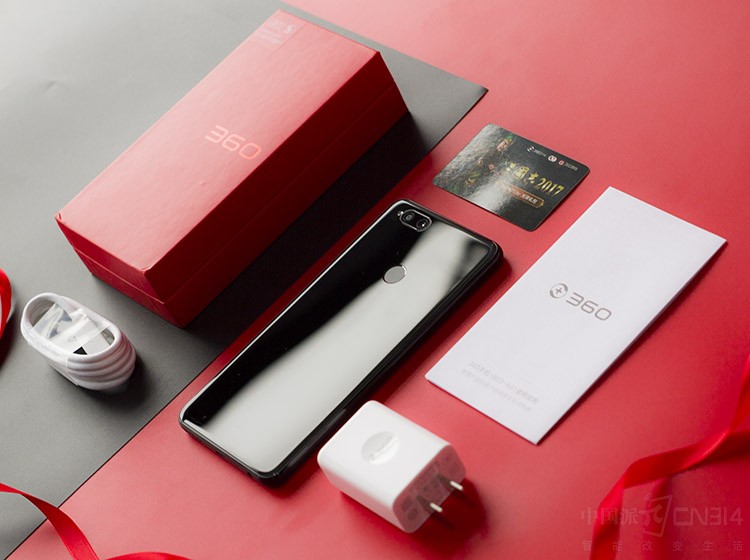 360�ֻ�8��21����Ʒ�������Ƴ��������»�������һ�����ڷ�����ǰֻ��AI����������Ƶ�С����ࡱ����360�ֻ�N7 Lite����Ȼ�ٷ���δ��������Ԥ�ȣ�����ʵ�ϣ�������������ֻ������ܣ����ֶ��൱���ף�һ��������һ�¡�