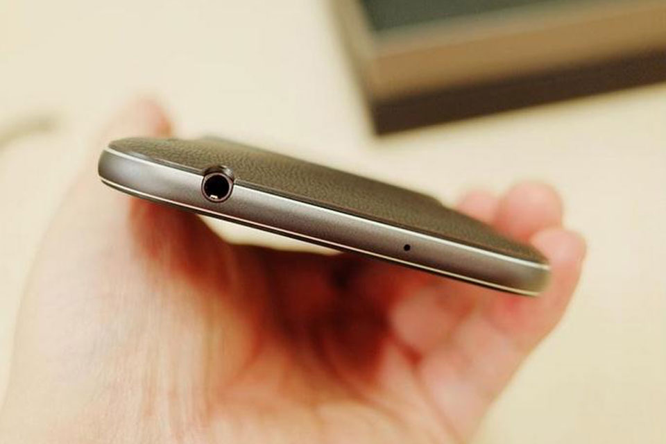 �ֻ������Ƕ�����(��Ů����ô��)�ͽ�����˷�