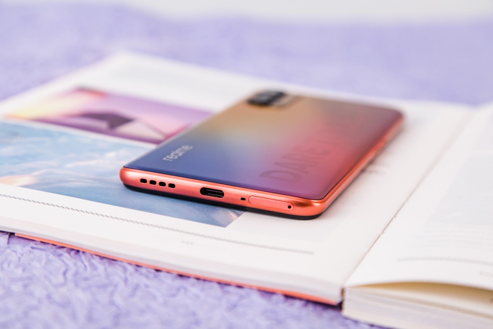 realme真我V15锦鲤色图赏:拥有它得好运 realme,真我V15